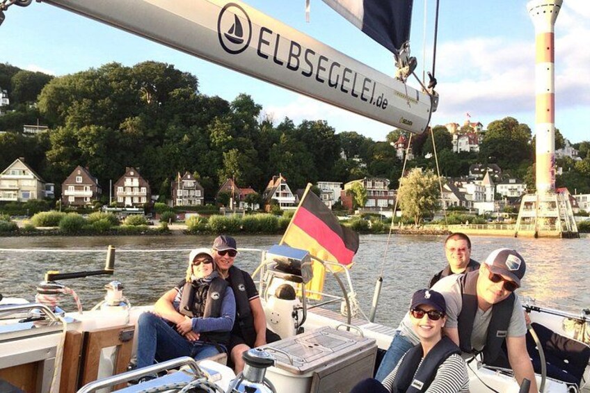 Elbsegelei - Segeltörn "Vor die Tore Hamburgs" ab/an Wedel 1