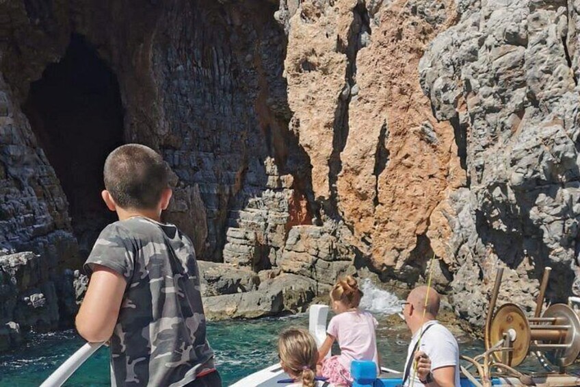 4 Hour Fishing and Swimming Boat Experience in Schisma Eloundas 5