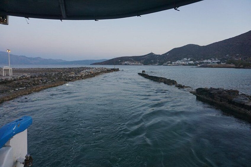 4 Hour Fishing and Swimming Boat Experience in Schisma Eloundas 5