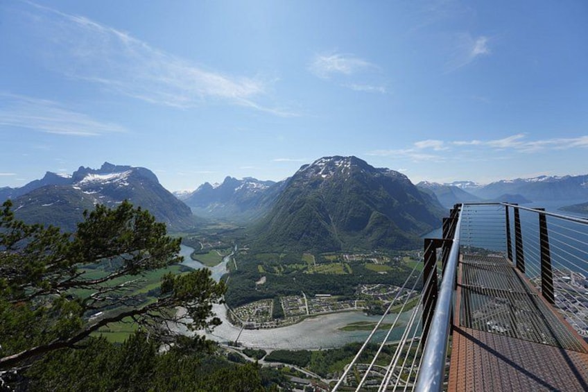 Trollstigen & Troll Wall Highlights Tour 2