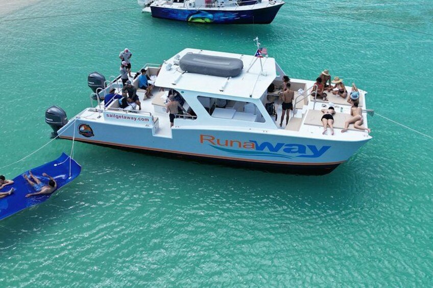 Icacos Island Half Day Power Catamaran Snorkel & Open Bar 2