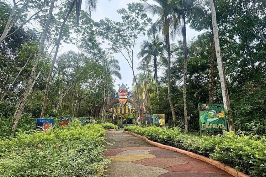 Visit Hacienda Naples Theme Park by Pablo Escobar 5