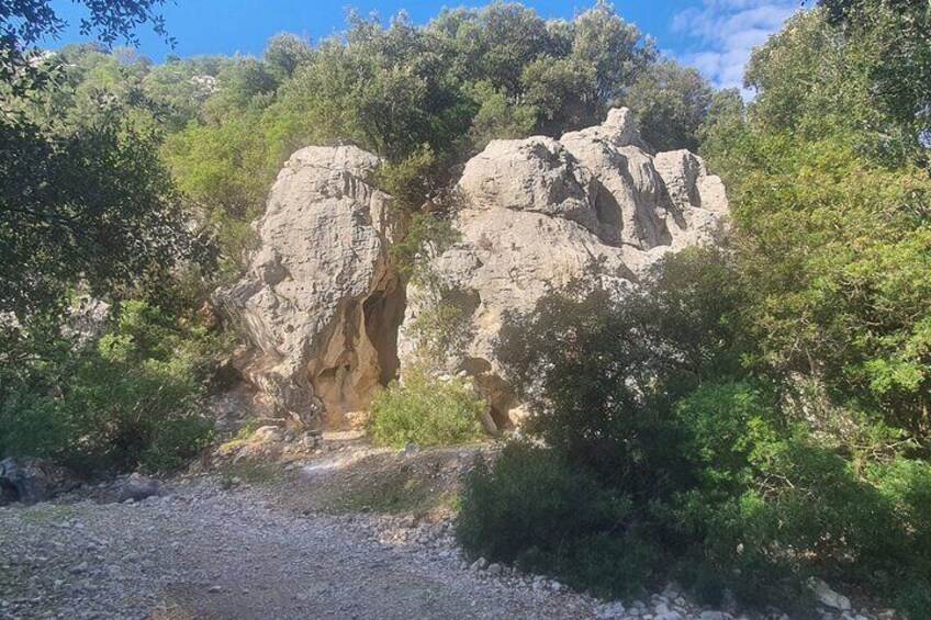 Archaeological and Naturalistic Tour to the Village of Tiscali