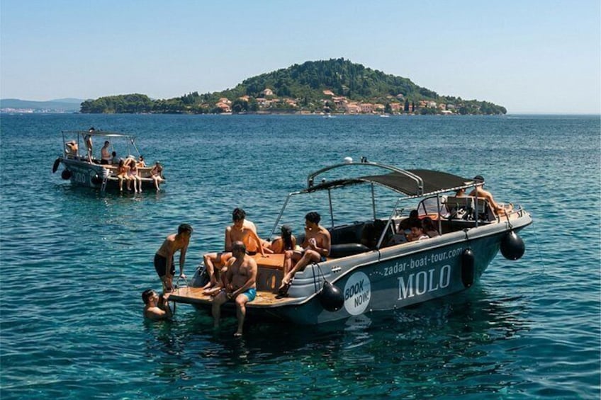 Zadar: 3 Islands Luxury Boat Tour with Aperol Spritz & Snorkeling 4