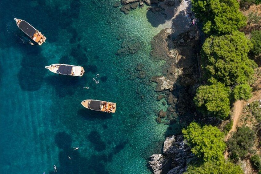 Zadar: 3 Islands Luxury Boat Tour with Aperol Spritz & Snorkeling 5