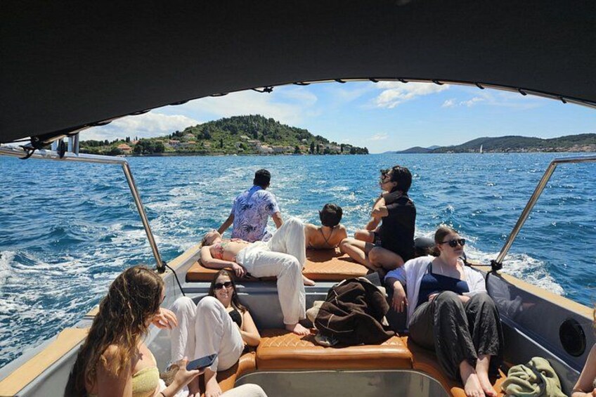 Zadar: 3 Islands Luxury Boat Tour with Aperol Spritz & Snorkeling 4