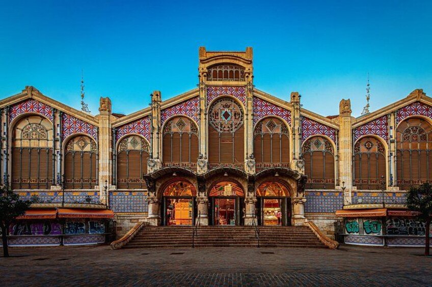 Valencia Private Tour: Old Town, La Lonja de la Seda & Horchata 2