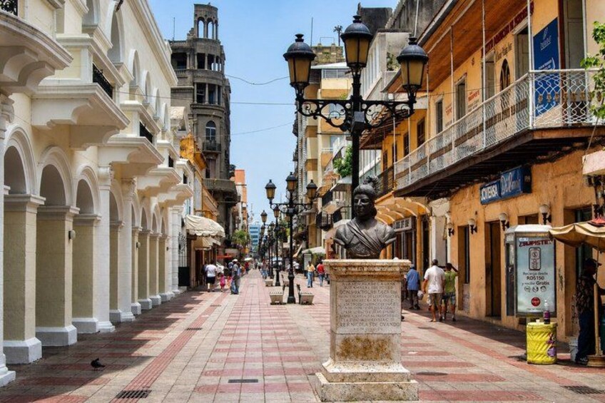 Historical Tour in the Colonial Zone 2
