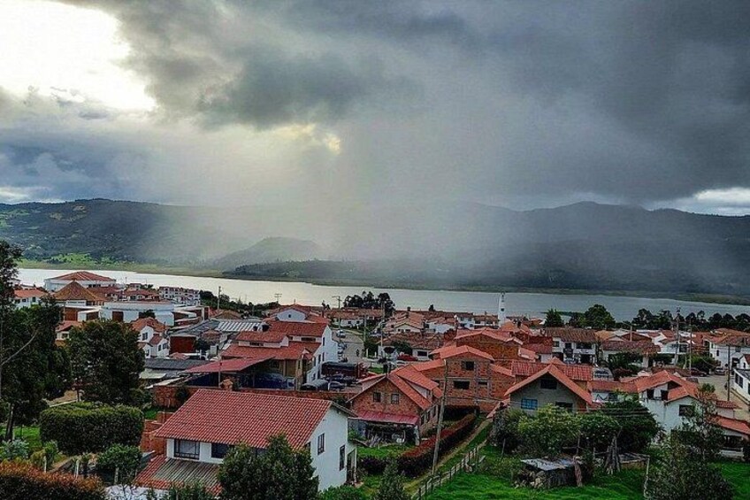 Private Visit to the Guatavita Reservoir, town and lagoon 2