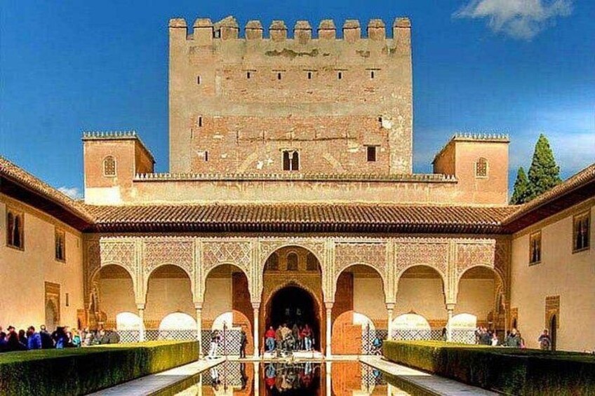Granada Alhambra Private Tour from Seville 4