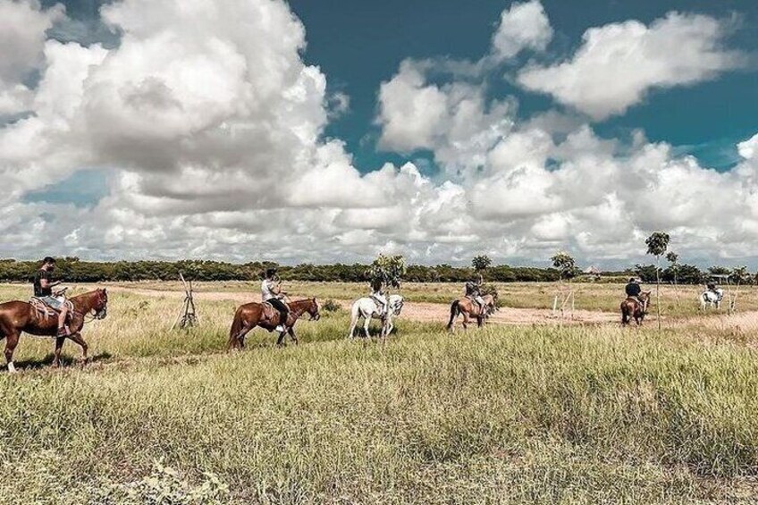 Horseback riding in Hacienda and time off in beach club