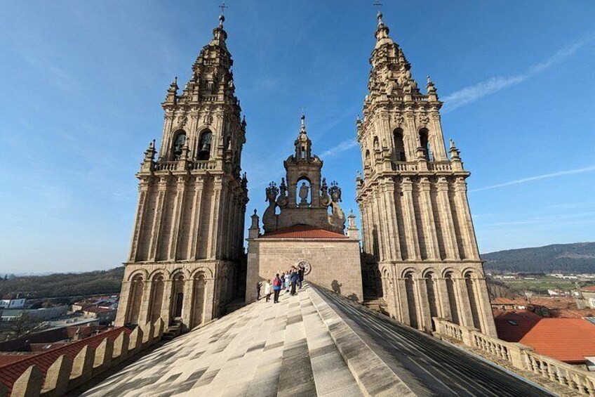 A cathedral with two tall towers and a central dome. 2