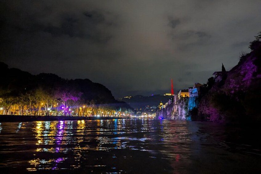 Tbilisi:Evening Walking & Talking Tour with Wine & Boat Ride 3