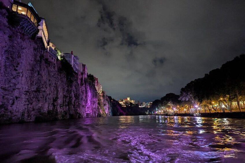 Tbilisi:Evening Walking & Talking Tour with Wine & Boat Ride 3
