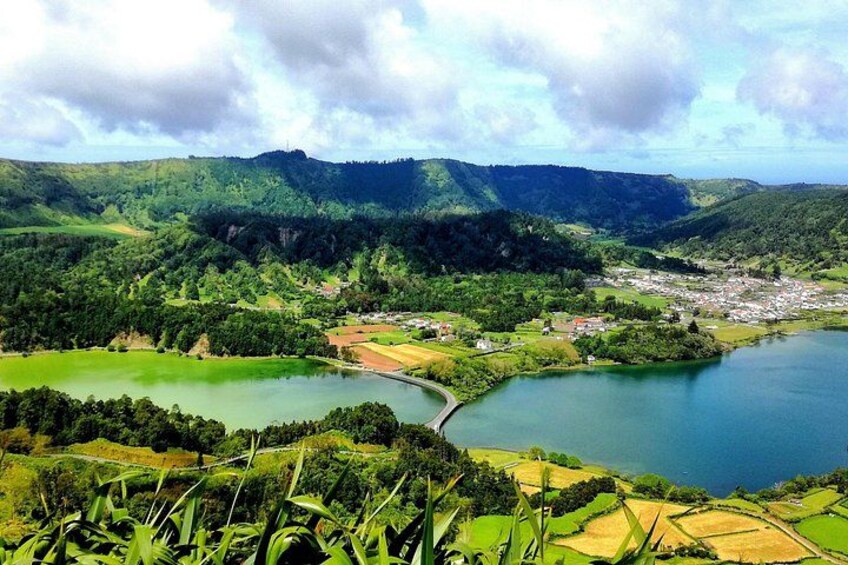 Twin Lakes of Sete Cidades 4