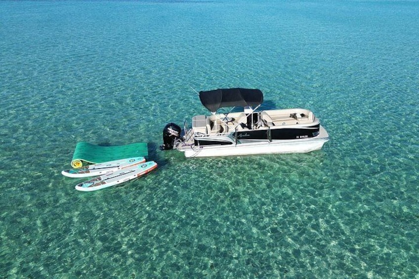 Private Crab Island Charter with Amenities Included 3