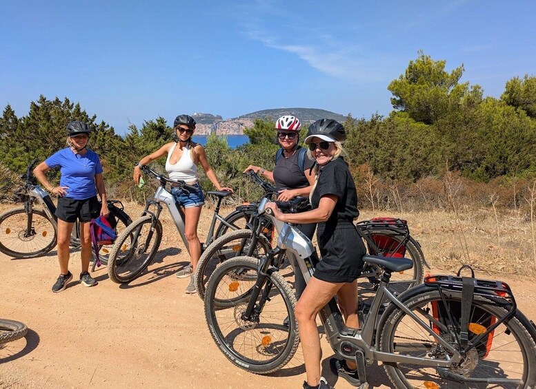 Alghero: Small Beaches E-Bike Tour with Aperitivo 2