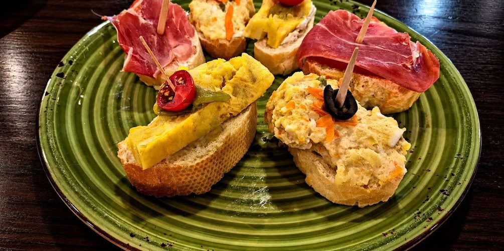 Picture 13 for Activity Caminito del Rey & White Village Tour with Tapas from Málaga 3