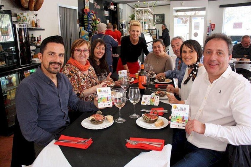 Tapas tasting with drinks at Santiago Old Town 5