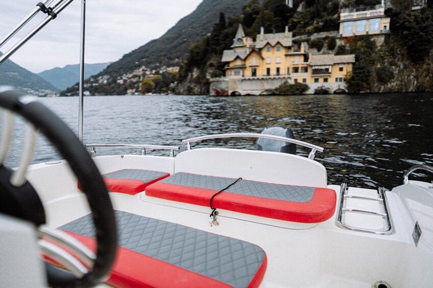 Four Hours Boat Rental in Lake Como 5