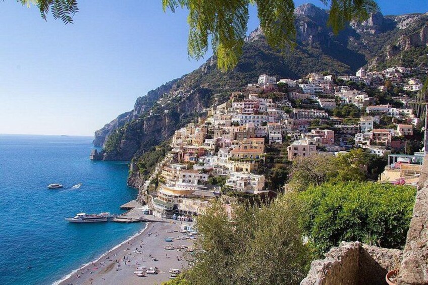 From Lecce to Amalfi private transfer with a 2 hour stop in Bari 2