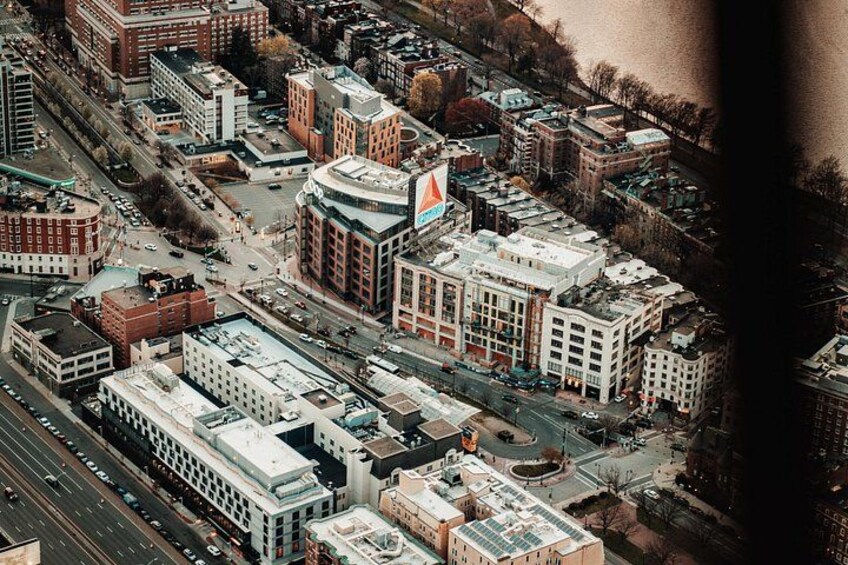 30-Min Private Helicopter Skyline Tour of Boston 2