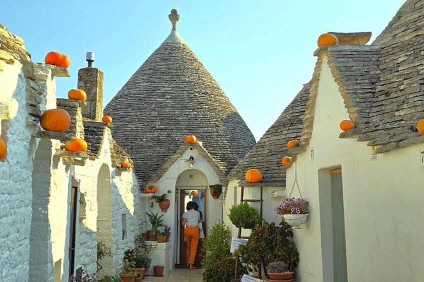 Enter a Trullo, in the center of Alberobello 1