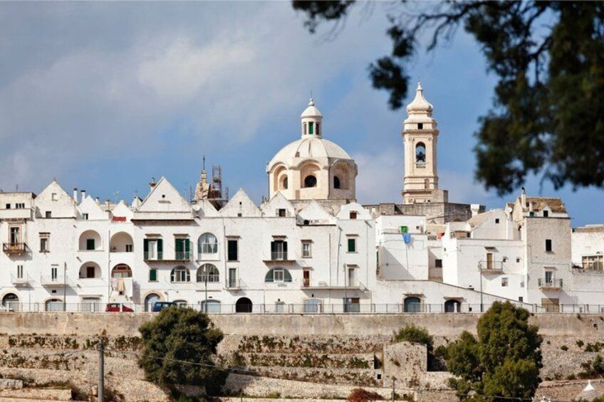 Trulli of Alberobello UNESCO, Ostuni and Locorotondo in one day 4