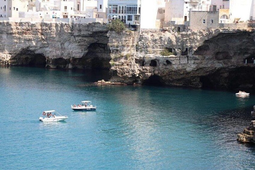 Polignano Boat Tour from San Vito : Caves, Volare, Swim & Prosecco 4