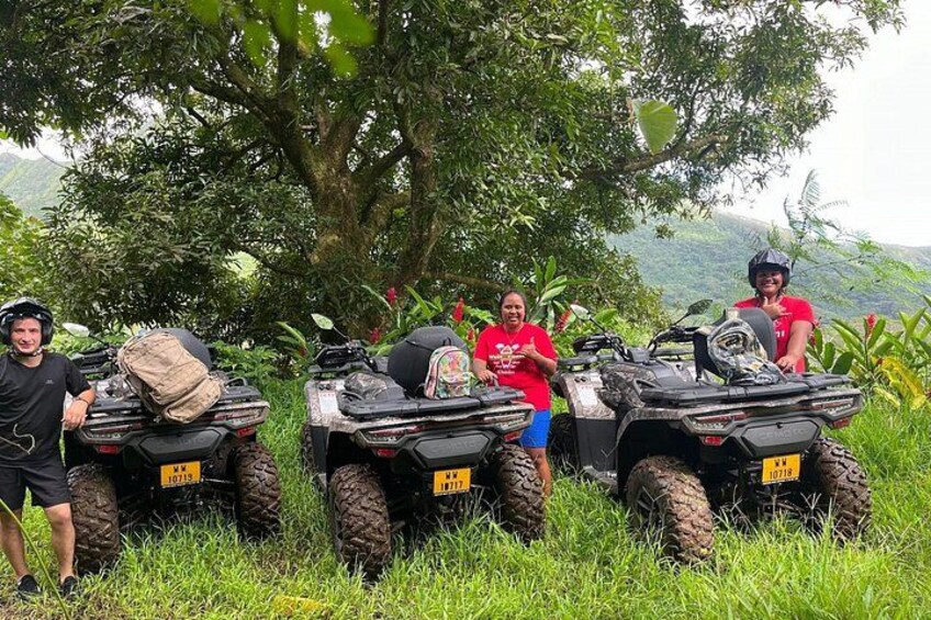 Guided tour of the island and its Tahaa getaways by Quad ATV 4