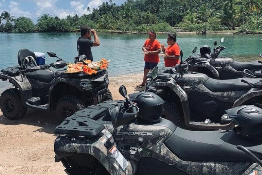 Guided tour of the island and its Tahaa getaways by Quad ATV 1