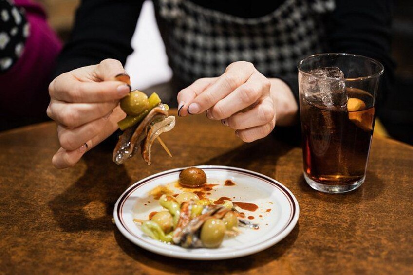 Bilbao Food Tour: Pintxos, Drinks, and Tapas with a Local 1