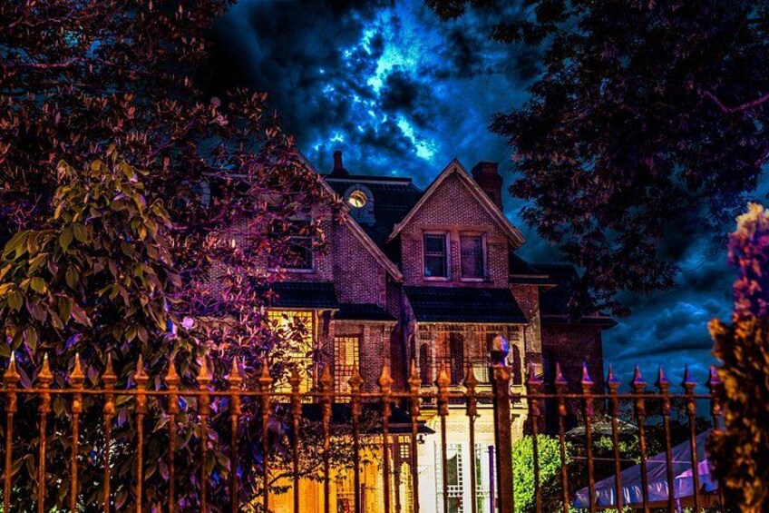 Discover the restless spirits that refuse to fade into oblivion on our haunted tour. 5