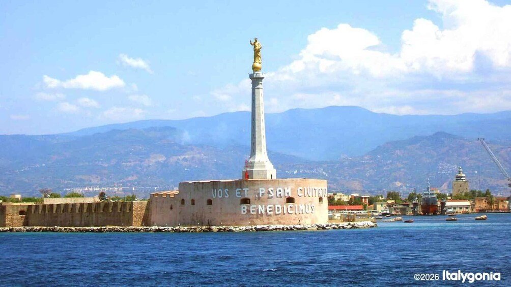 MESSINA private tour: an amazing piece of art! 1