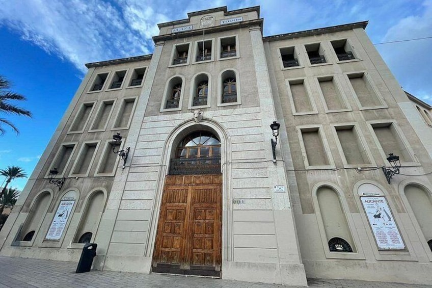 Big door bullring Alicante 2