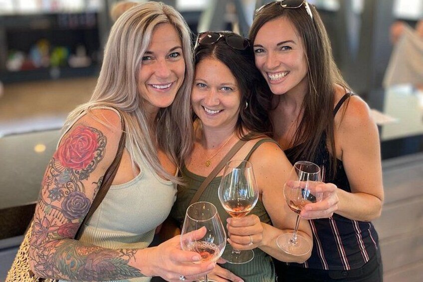 Sparkling Hill Full Day Guided Wine Tour with 5 Wineries 5