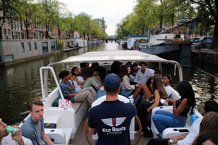 Bad weather? Then we cruise with (half) covered boat 4