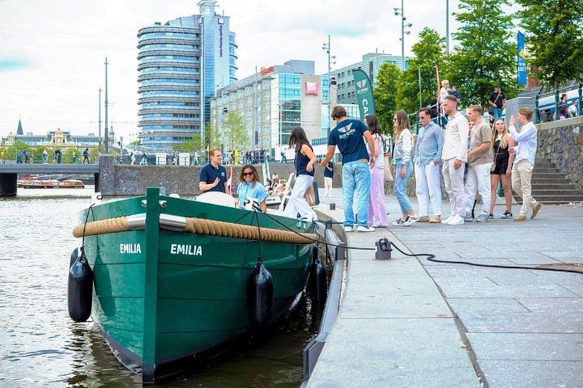 Amsterdam Canal Cruise with Local Guide and Small Group 1
