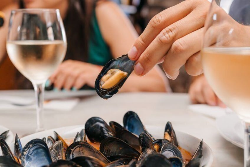 Valencia Food Tour: Tapas, Drinks and Delights with a Local 4