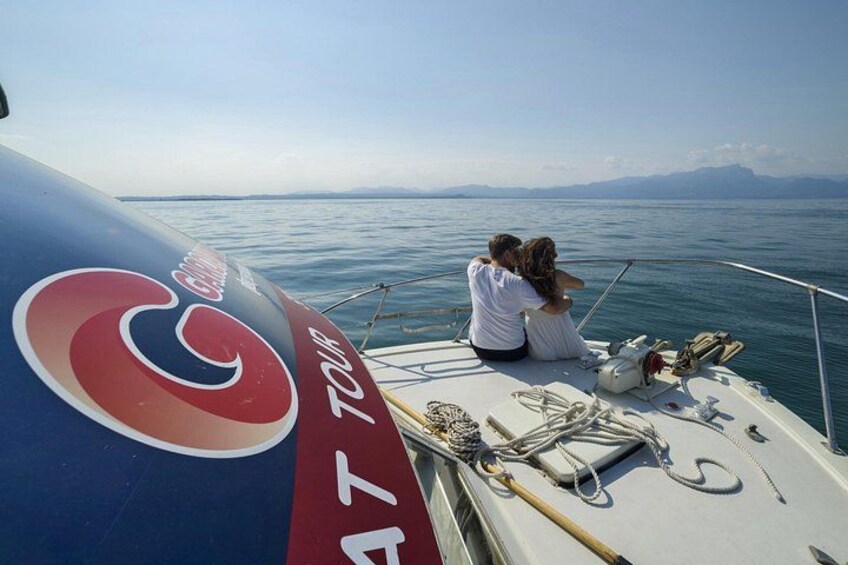 From Peschiera : East Coast Boat Tour to Sirmione 3