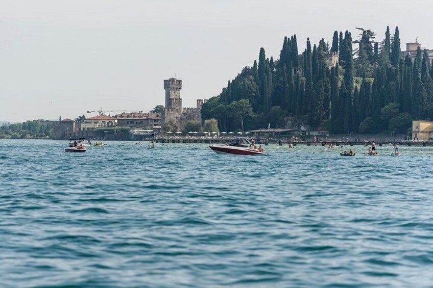From Peschiera : East Coast Boat Tour to Sirmione 1