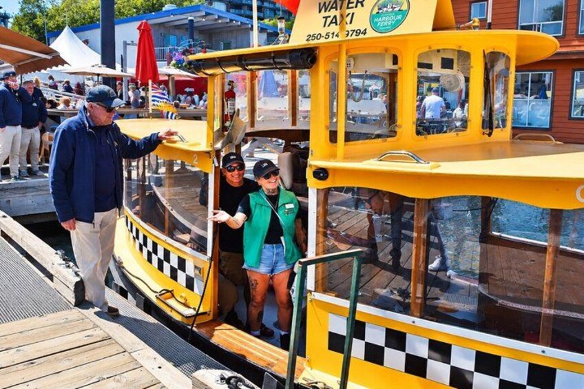 Pickle Pub Crawl: Victoria Harbour Ferry Pub Crawl 3