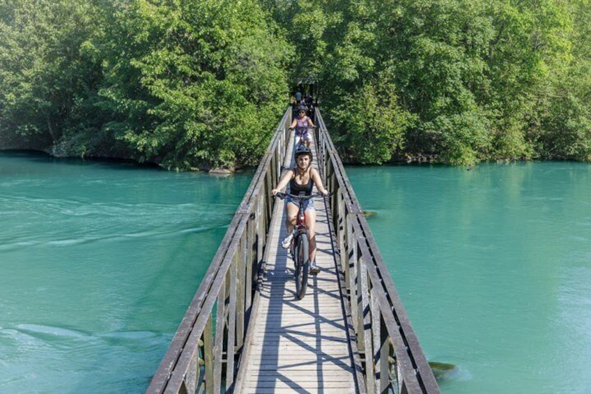 Interlaken Valley E-Bike Tour: Rivers, Lakes, Forests & Castles 3