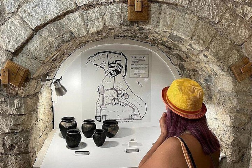 There are four museums located in the Tesanj fortress and each one is unique, showcasing the history of this place. 3