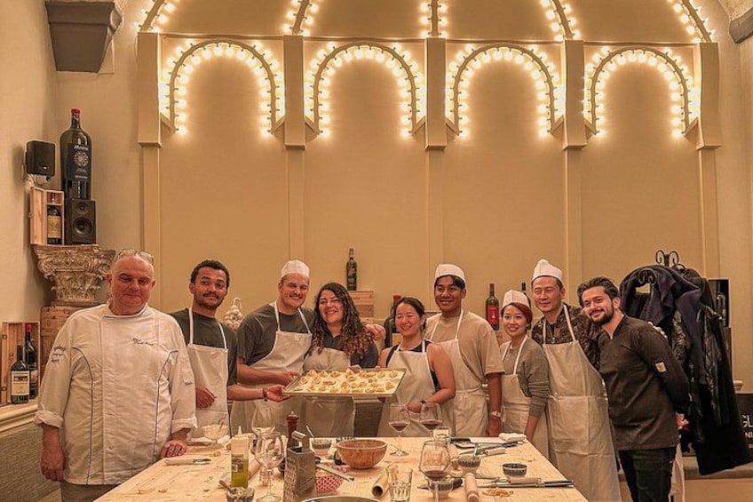 Florence: Pasta Cooking Class with Unlimited Wine 1