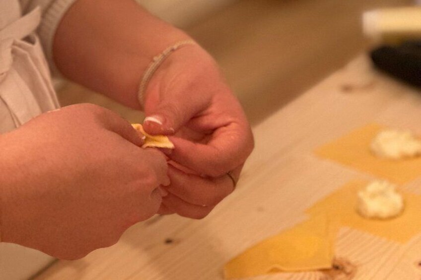 Florence: Pasta Cooking Class with Unlimited Wine 3