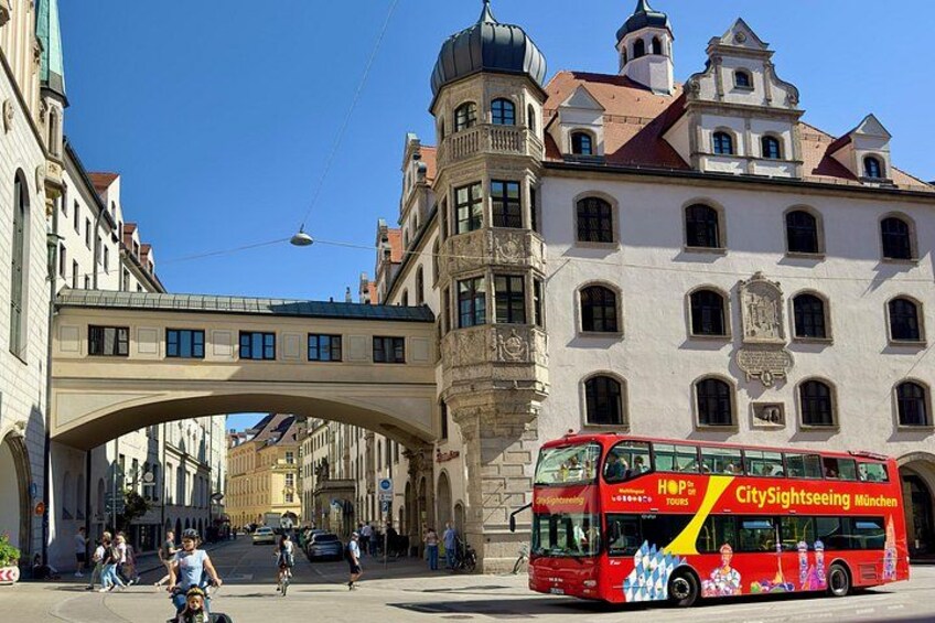 Hop-On Hop-Off Tour CitySightseeing Munich 2