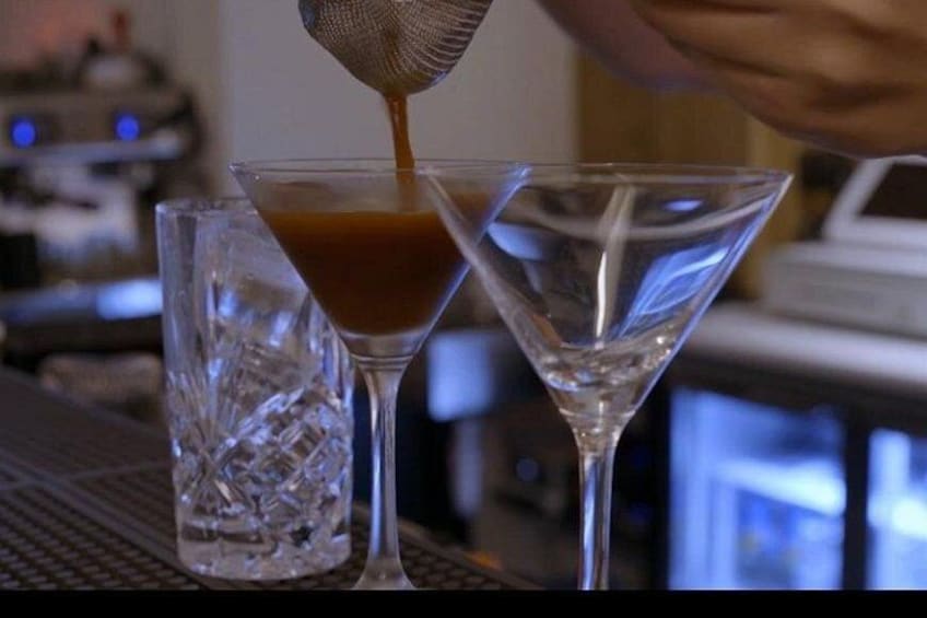 Beginners Bartender Course (20 hours) - to become professional 2