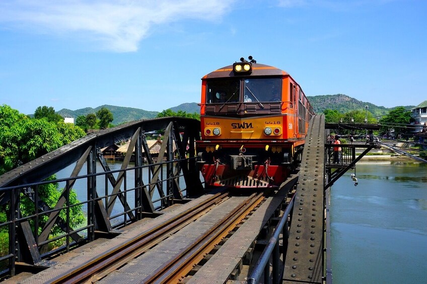 Kanchanaburi River Kwai ,Train Ride and Hellfire