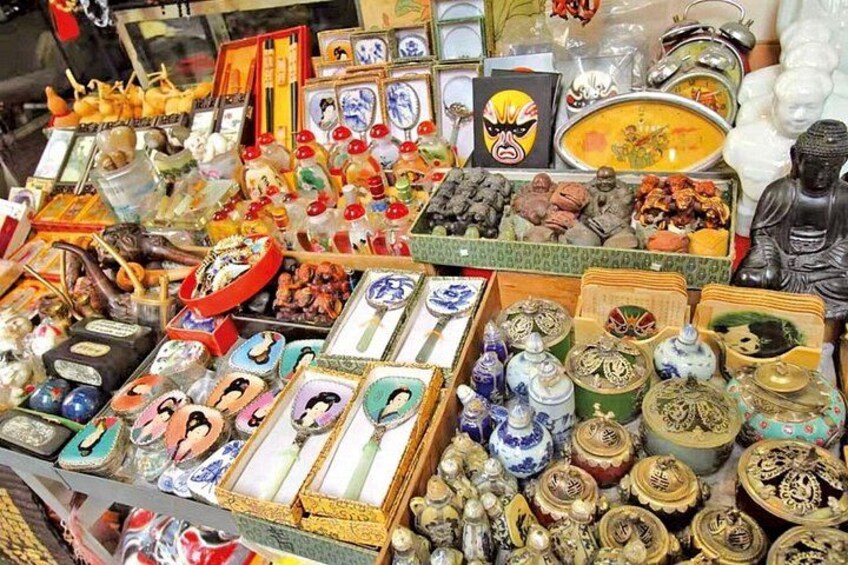 Top-Rated Hong Kong Tour: Peak Tram, Dim Sum & Cultural Sights 5